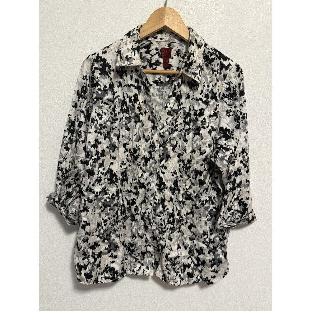 212 Collection White And Black  Abstract Print Button Down Stretch Top Blouse 1X